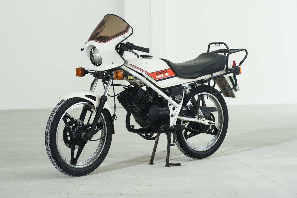 Honda MB 8